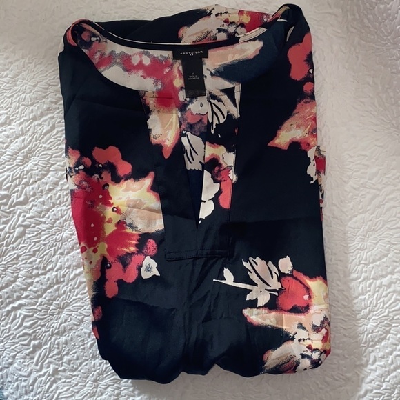 Ann Taylor Split-Neck Floral Sleeveless Maxi Dress - Picture 4 of 12